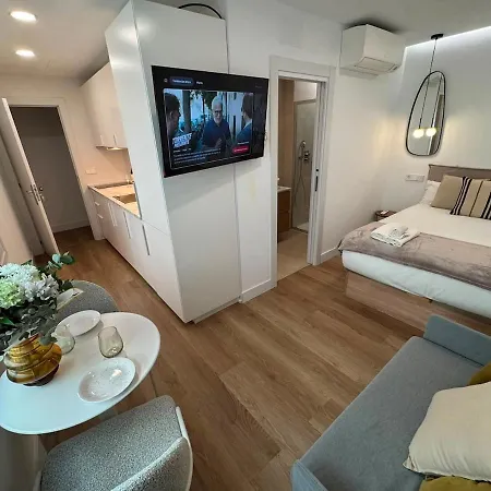 Functional Flat For Short Breaks In *